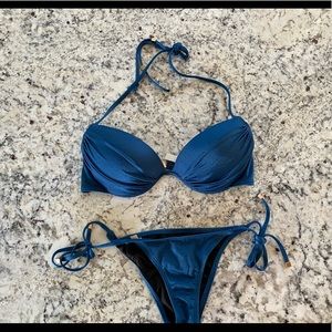 Victoria’s Secret swimsuit bikini - bottom xs top 32DD